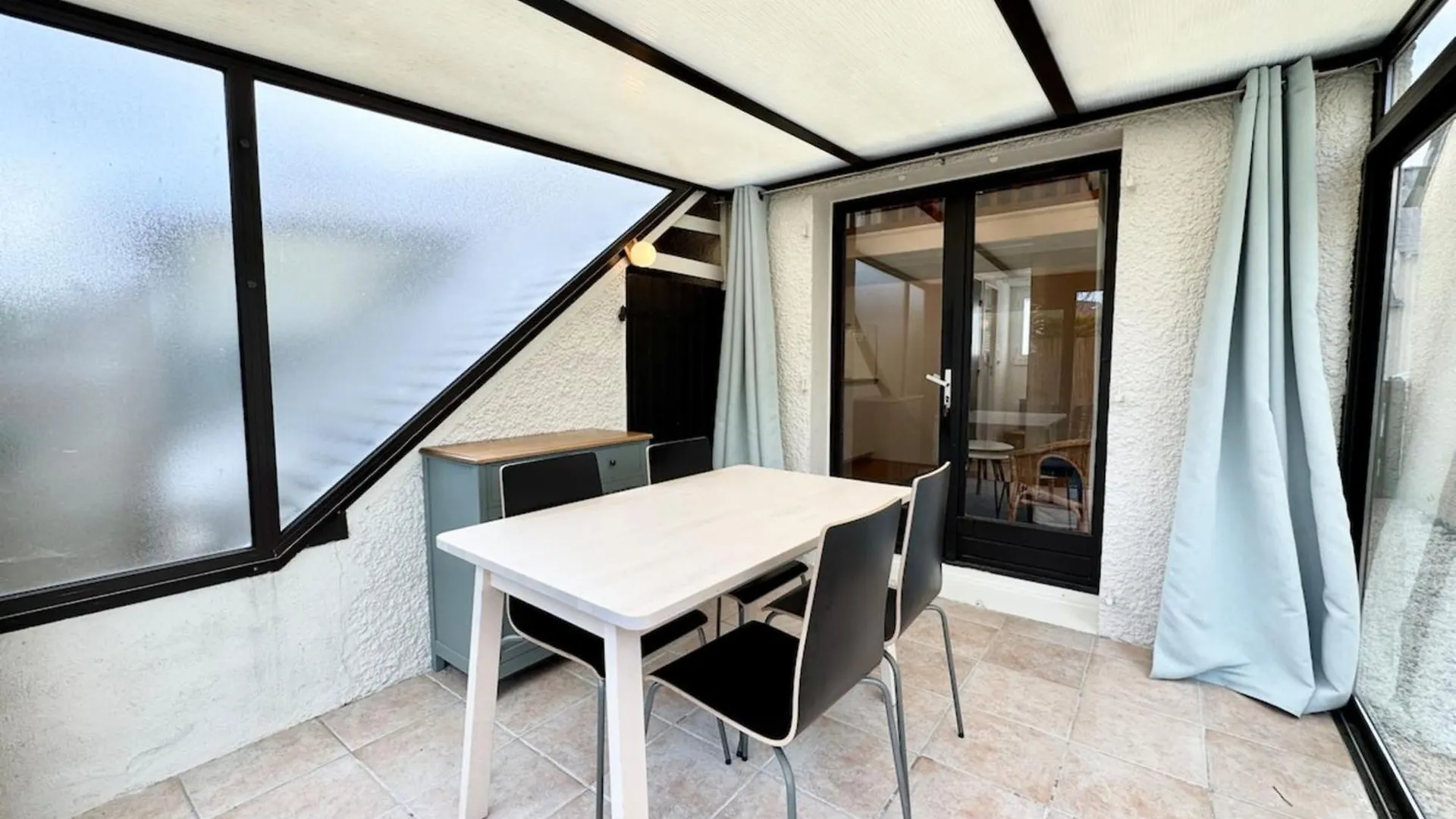 Holiday home Maisonnette Refaite A Neuf - Jardin - Piscine Guidel